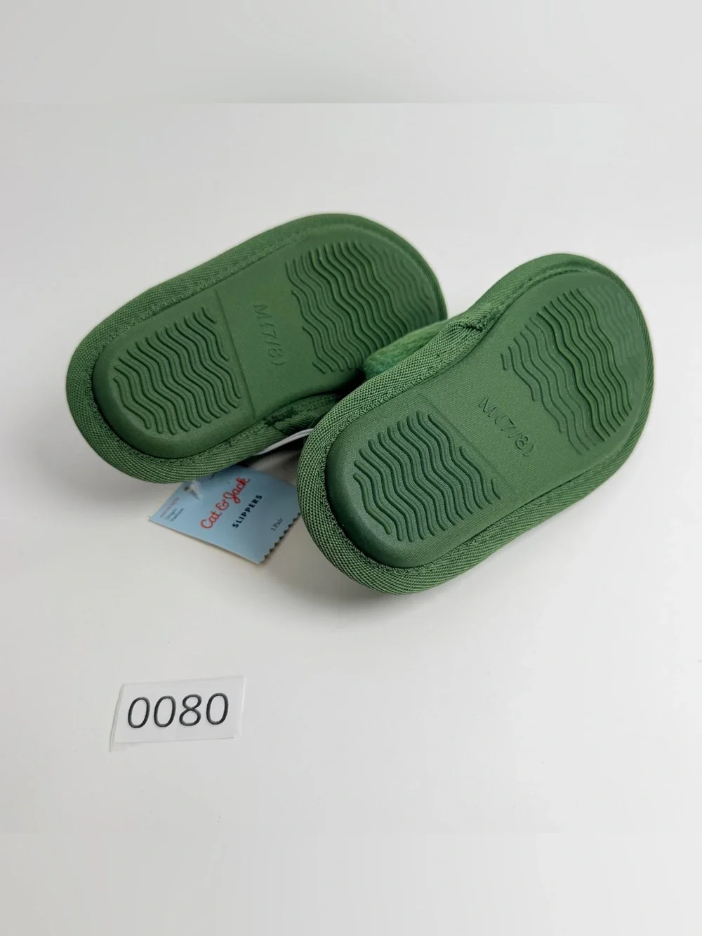 Cat & Jack Green Plush Crocodile Kids Slippers